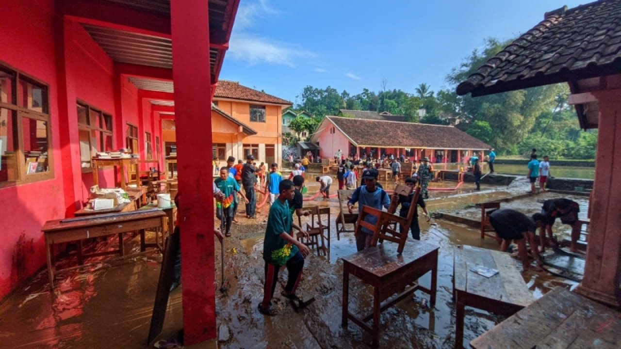 Banjir di Kab. Bandung Barat tanggal 16 November 2024