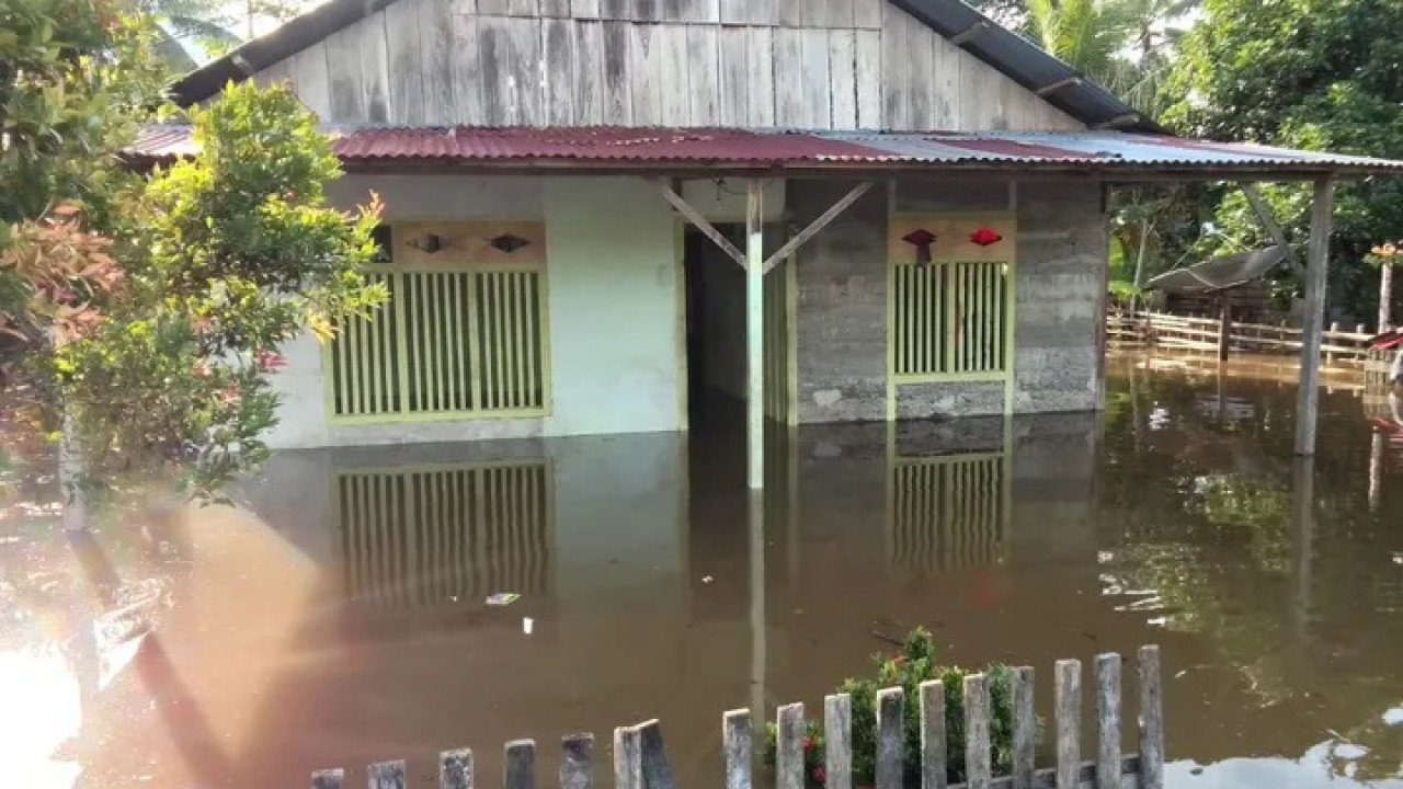 Banjir di Kab. Morowali Utara tanggal 02 Mei 2025