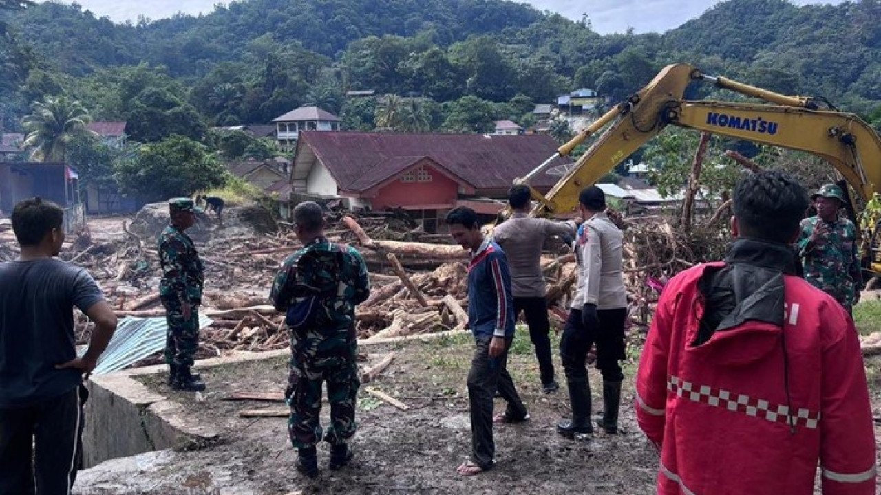 Banjir di Kota Sibolga tanggal 25 November 2025